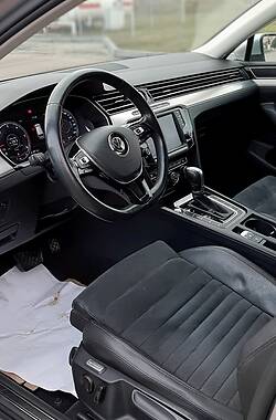 Универсал Volkswagen Passat 2015 в Ивано-Франковске