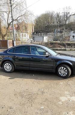 Седан Volkswagen Passat 2004 в 