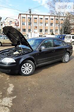 Седан Volkswagen Passat 2004 в 