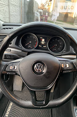 Седан Volkswagen Passat 2017 в Херсоне