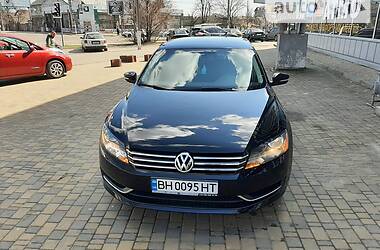 Седан Volkswagen Passat 2014 в Одесі