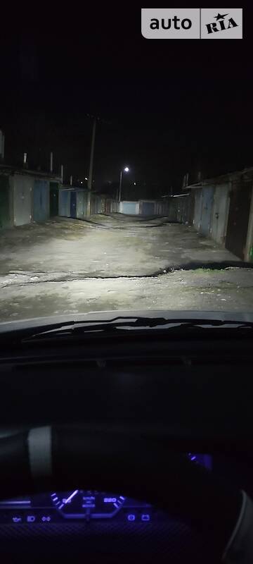 Седан Volkswagen Passat 1989 в Кривому Розі