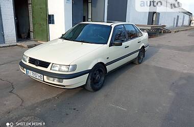 Седан Volkswagen Passat 1994 в Херсоне