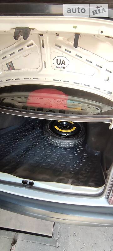 Седан Volkswagen Passat 1989 в Кривому Розі