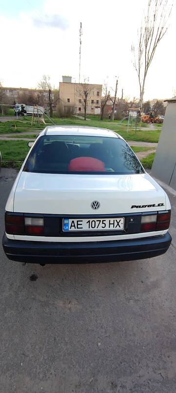 Седан Volkswagen Passat 1989 в Кривому Розі