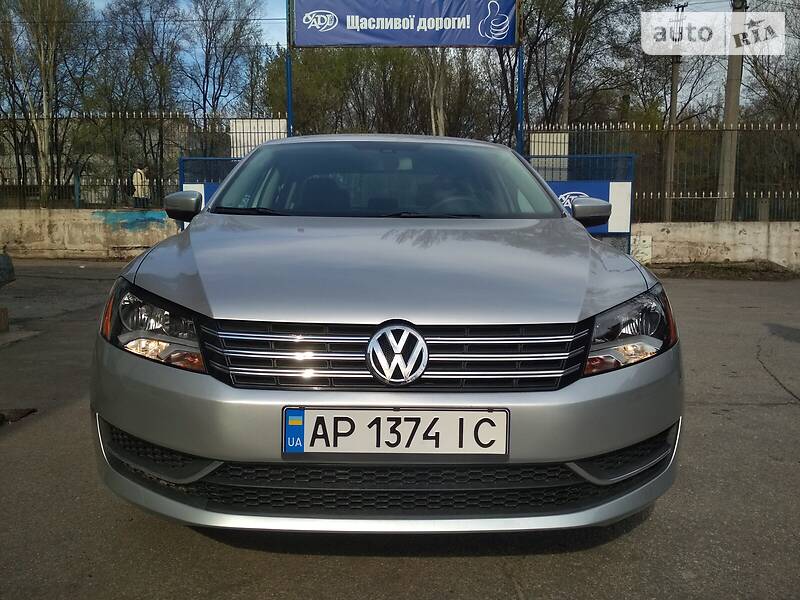 Седан Volkswagen Passat 2013 в Запорожье