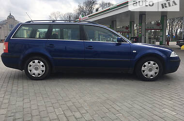 Універсал Volkswagen Passat 2001 в Житомирі