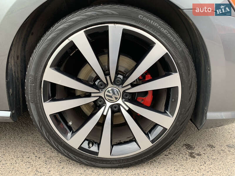 Седан Volkswagen Passat 2018 в Кривом Роге