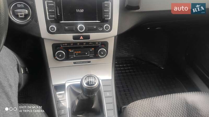 Універсал Volkswagen Passat 2011 в Львові