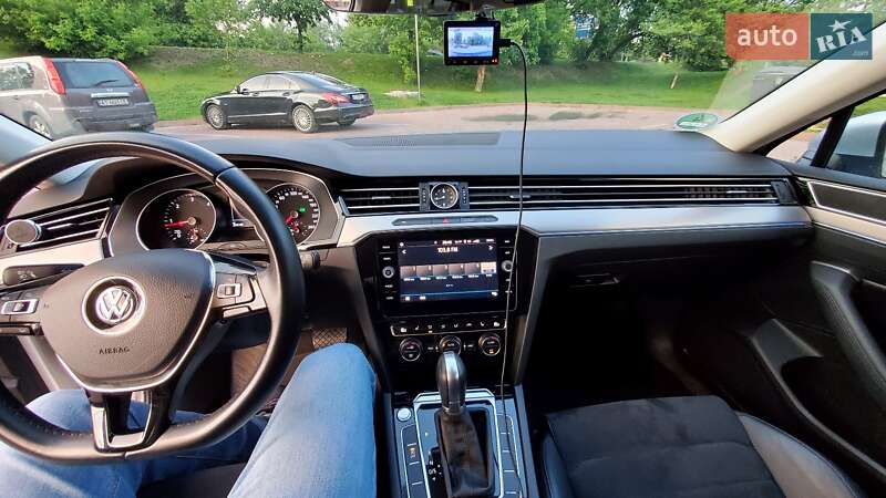 Универсал Volkswagen Passat 2017 в Ивано-Франковске фото 40 Универсал Volkswagen Passat 2017 в Ивано-Франковске