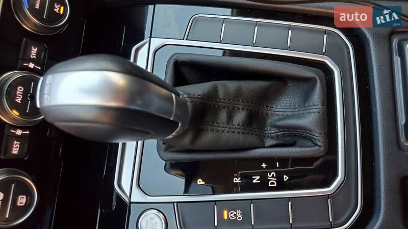 Универсал Volkswagen Passat 2017 в Ивано-Франковске фото 44 Универсал Volkswagen Passat 2017 в Ивано-Франковске