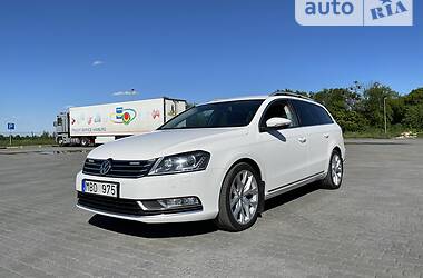 Універсал Volkswagen Passat 2013 в Радивиліві