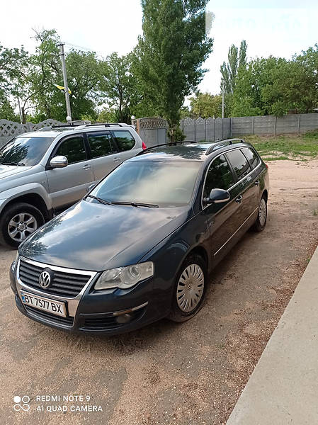 Универсал Volkswagen Passat 2006 в Геническе