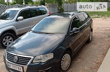 Универсал Volkswagen Passat 2006 в Геническе