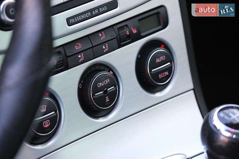 Универсал Volkswagen Passat 2007 в Сарнах