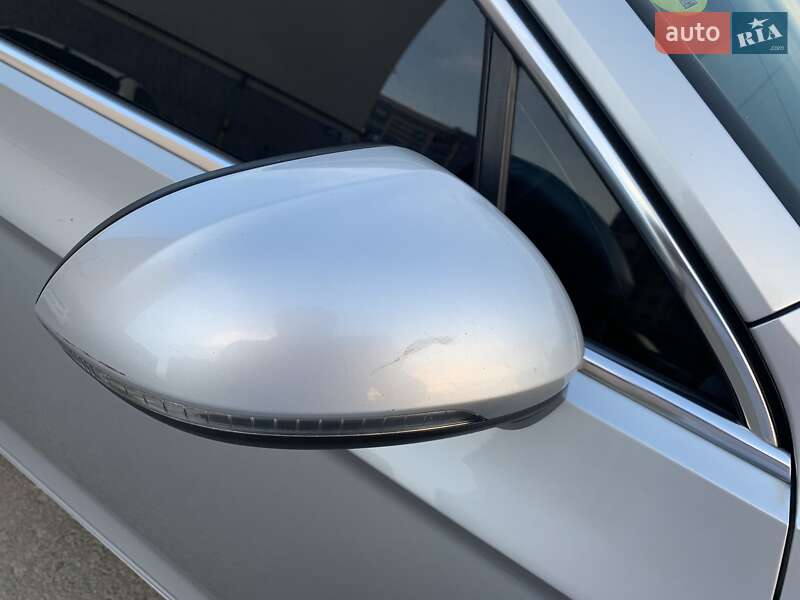 Седан Volkswagen Passat 2014 в Харкові