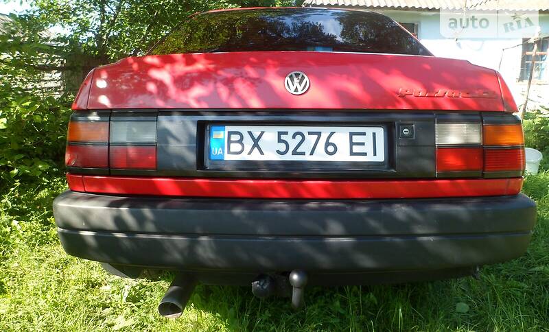 Седан Volkswagen Passat 1992 в Хмельницком