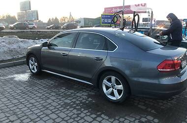 Седан Volkswagen Passat 2013 в Львові