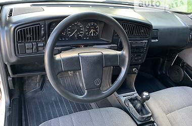 Седан Volkswagen Passat 1991 в 