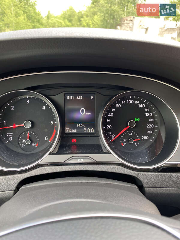 Универсал Volkswagen Passat 2018 в Житомире фото 18 Универсал Volkswagen Passat 2018 в Житомире