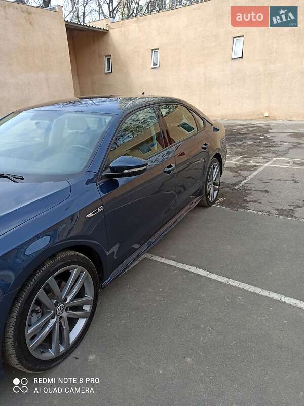 Седан Volkswagen Passat 2018 в Ужгороде