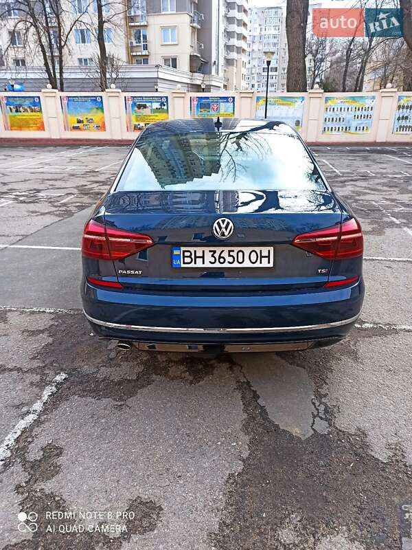 Седан Volkswagen Passat 2018 в Ужгороде