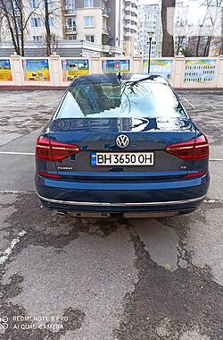 Седан Volkswagen Passat 2018 в Ужгороде