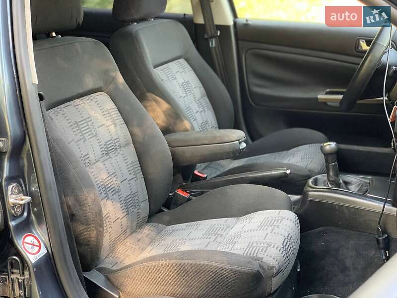 Універсал Volkswagen Passat 1999 в Олександрії