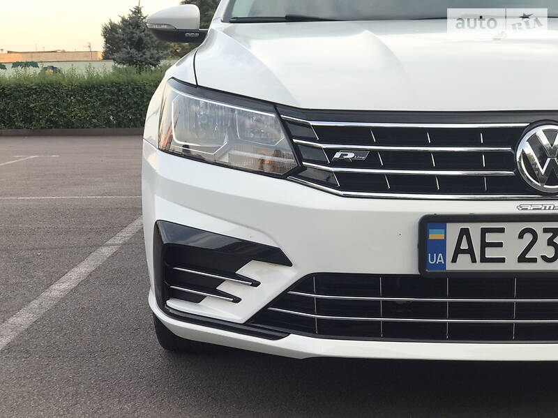 Седан Volkswagen Passat 2018 в Каменском