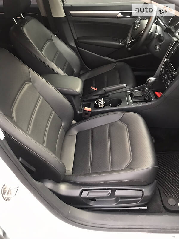 Седан Volkswagen Passat 2018 в Каменском