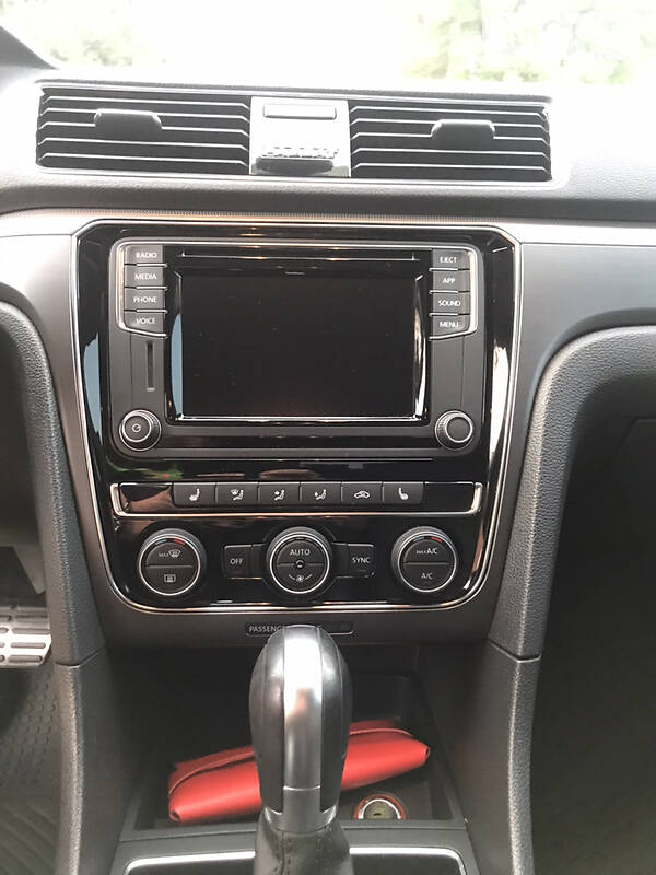 Седан Volkswagen Passat 2018 в Каменском