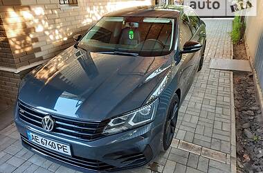 Седан Volkswagen Passat 2016 в Кривом Роге