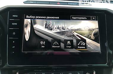 Седан Volkswagen Passat 2018 в Львове