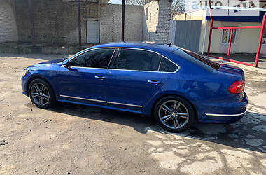 Седан Volkswagen Passat 2015 в Херсоне