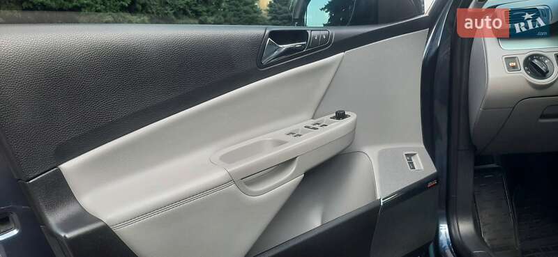 Універсал Volkswagen Passat 2007 в Луцьку