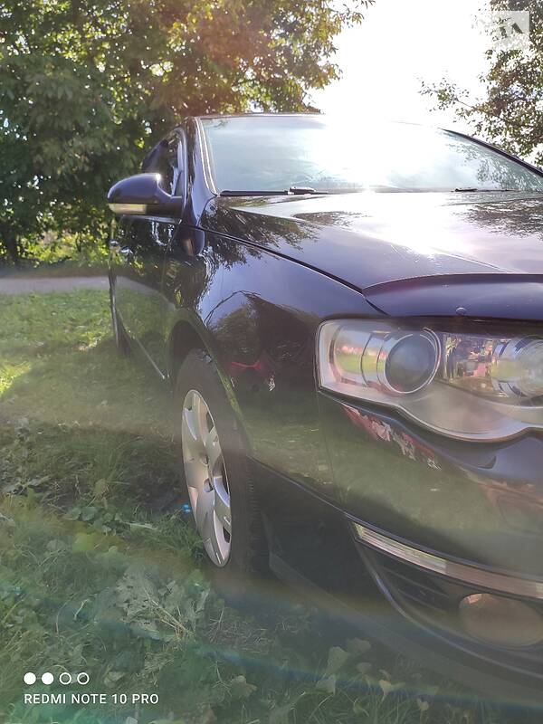Седан Volkswagen Passat 2006 в Рогатине