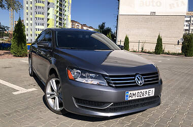Седан Volkswagen Passat 2013 в Житомире