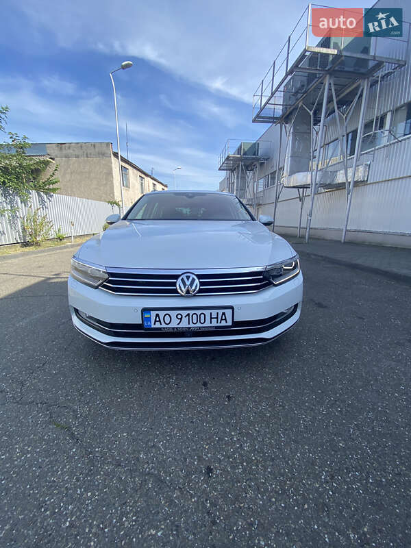 Універсал Volkswagen Passat 2017 в Іршаві
