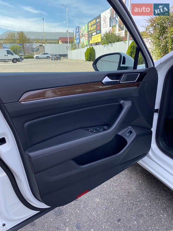 Універсал Volkswagen Passat 2017 в Іршаві