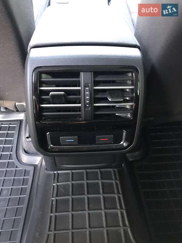 Универсал Volkswagen Passat 2017 в Хмельницком
