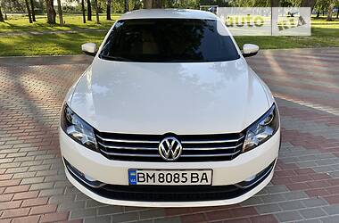 Седан Volkswagen Passat 2015 в Сумах