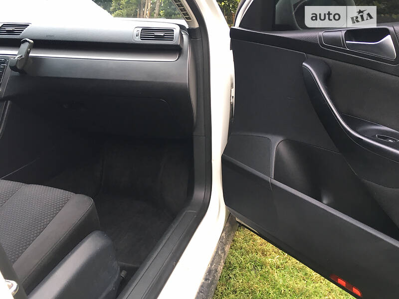 Универсал Volkswagen Passat 2008 в Самборе