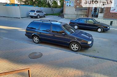 Универсал Volkswagen Passat 1992 в Костополе