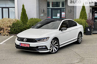 Седан Volkswagen Passat 2018 в 
