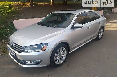 Седан Volkswagen Passat 2012 в Тернополе