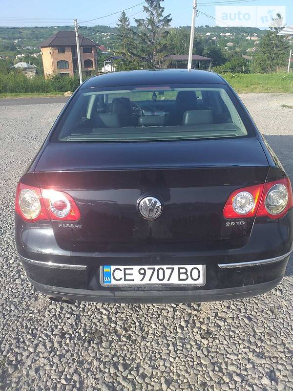 Седан Volkswagen Passat 2006 в Чернівцях