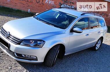 Универсал Volkswagen Passat 2011 в Дрогобыче