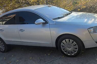 Седан Volkswagen Passat 2005 в Кривому Розі