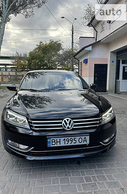 Седан Volkswagen Passat 2012 в Одесі