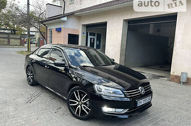 Седан Volkswagen Passat 2012 в Одесі